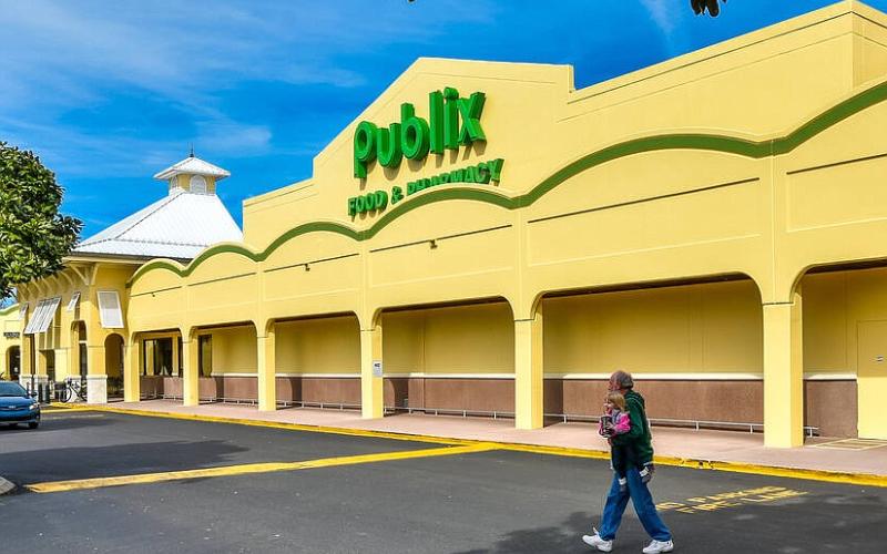 Publix to tear down its existing store in Island Walk Shopping Center in Fernandina Beach and build a new, larger one.