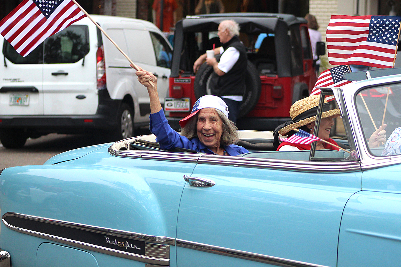 2023 Veterans Day Parade in downtown Fernandina Beach. Photo by Beth Jones/News-Leader