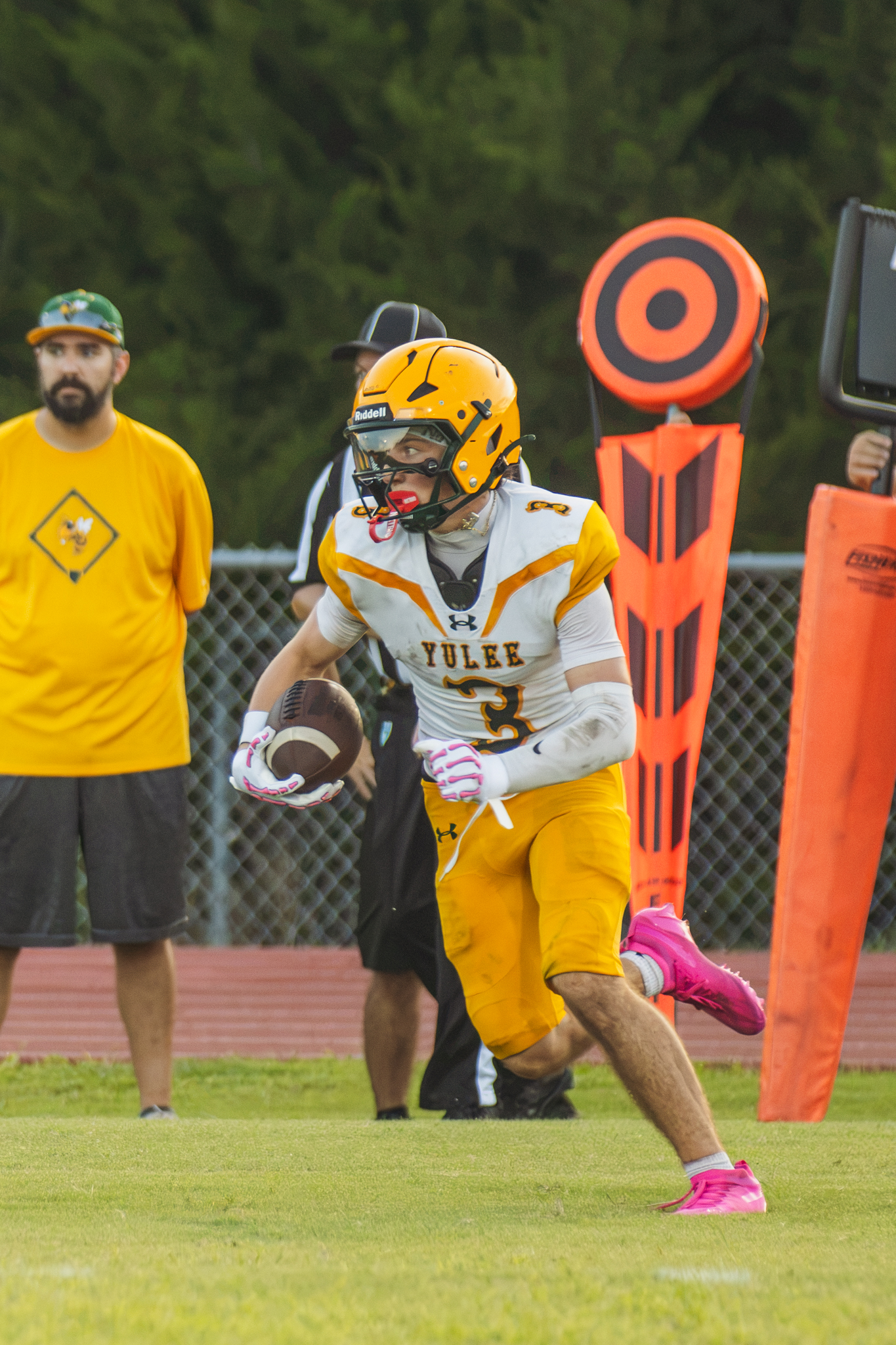 Junior Tre Vazquez carries the ball in a preseason matchup Aug. 14. Photo by Ashley Chandler/News-Leader