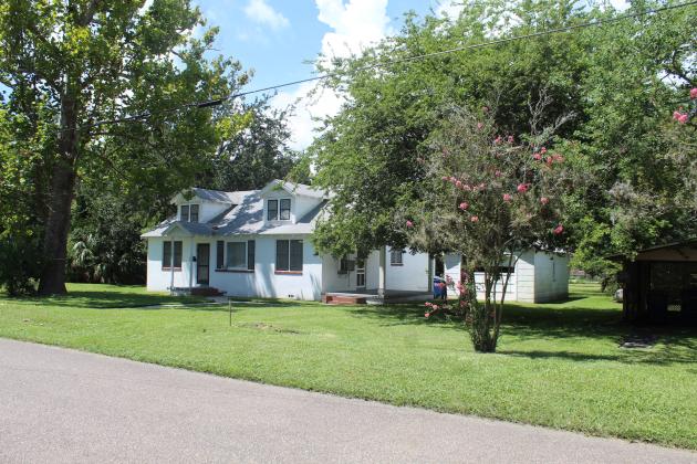 This home sits on property that could become the site of a project to build 12 townhomes. The homes, Historic District Chair Mike Spino said, were built by Italian immigrants who helped build the shrimping industry and should be preserved. Julia Roberts/News-Leader
