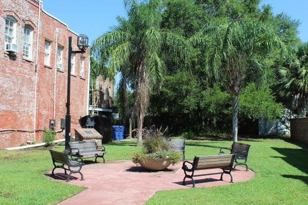 Pocket Park. Photo by Julia Roberts/News-Leader.