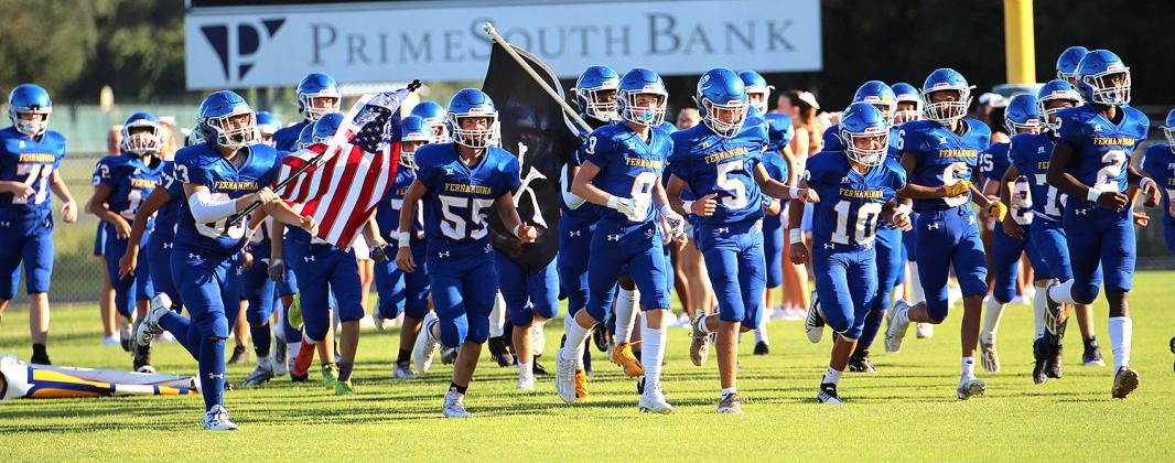 The Fernandina Beach Middle School football team hosted Episcopal Tuesday night. The FBMS Pirates prevailed to push their record to 2-0. Photo by Beth Jones.