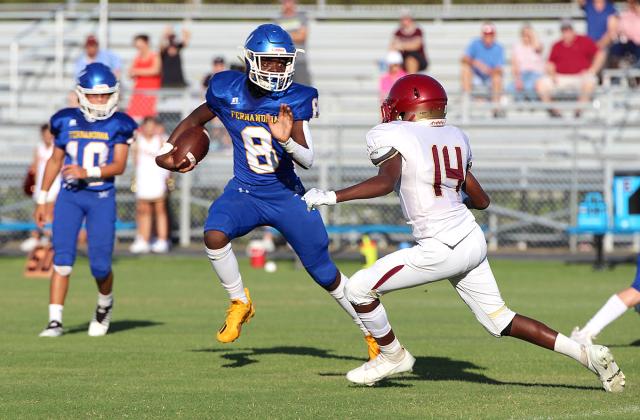 The Fernandina Beach Middle School football team hosted Episcopal Tuesday night. The FBMS Pirates prevailed to push their record to 2-0. Photo by Beth Jones.