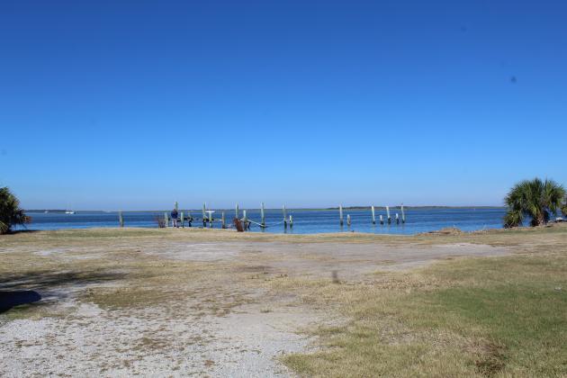 The city of Fernandina Beach has received a letter of interest in this property located at 101 N. Front St. The company, Monument Marine Group, said it wants to construct a commercial building while providing boat slips at the site. Photo by Julia Roberts/News-Leader.