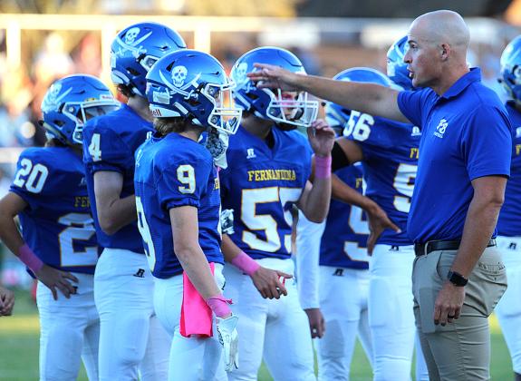 YMS Hornets beat host FBMS Pirates. Photos by Beth Jones