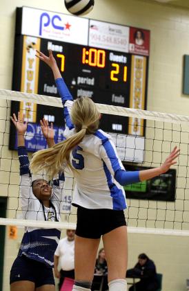 Lady Hornets, Lady Pirates play for district crown. Photo by Beth Jones, News-Leader