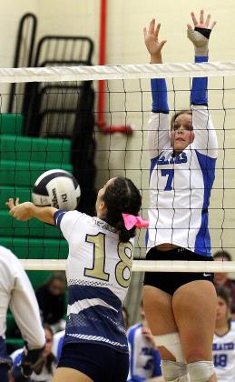Lady Hornets, Lady Pirates play for district crown. Photo by Beth Jones, News-Leader