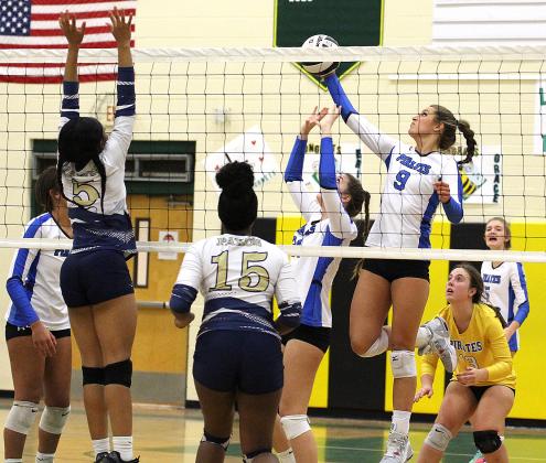 Lady Hornets, Lady Pirates play for district crown. Photo by Beth Jones, News-Leader