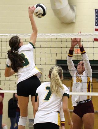 Lady Hornets, Lady Pirates play for district crown. Photo by Beth Jones, News-Leader