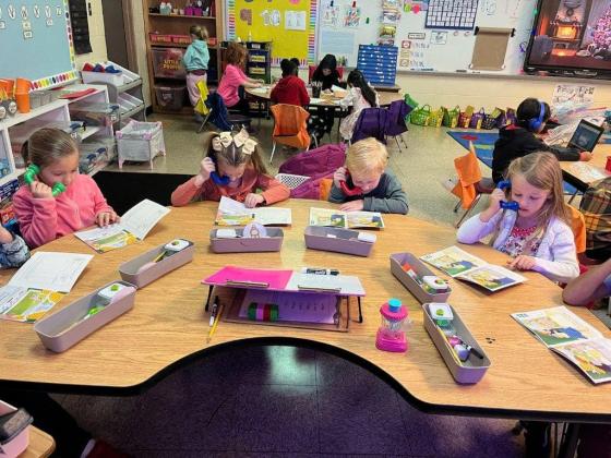Kindergartners at Southside Elementary School had a blast learning about states of matter with Mrs. Weddingon's "dancing raisins" experiment.