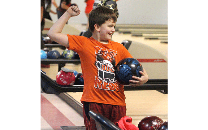Bowling with the pros. Photos by Beth Jones/News-Leader