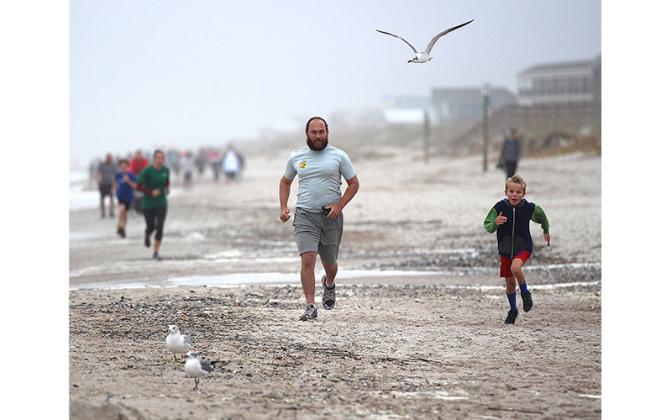 Run like the Dickens 2022. Photo by Beth Jones/News-Leader