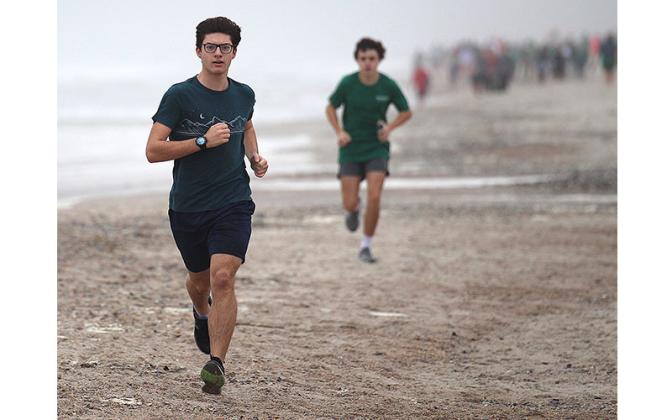 Run like the Dickens 2022. Photo by Beth Jones/News-Leader