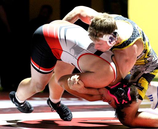 Hornets host Broncos in home opener, photo by Beth Jones/News-Leader