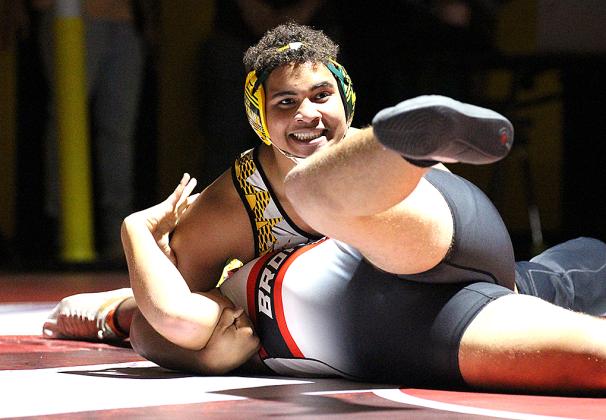 Hornets host Broncos in home opener, photo by Beth Jones/News-Leader