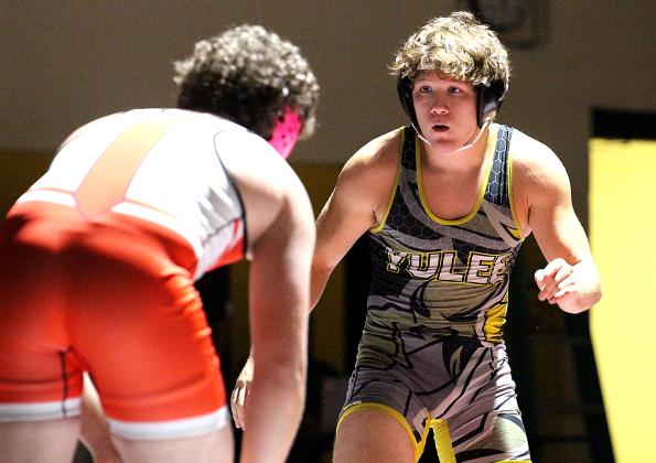 Hornets host Broncos in home opener, photo by Beth Jones/News-Leader