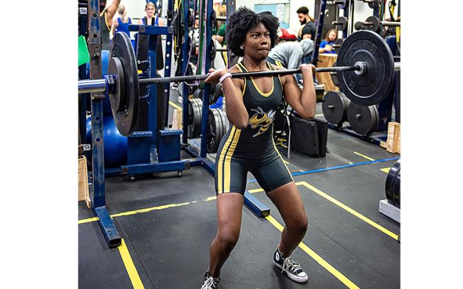 FBHS weightlifters host Yulee