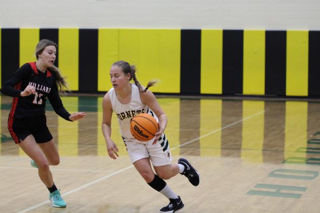 Lady Flashes beat host Lady Hornets. Photo by Beth Jones