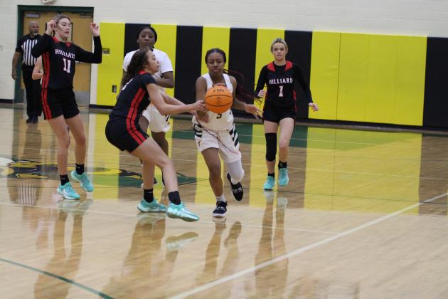Lady Flashes beat host Lady Hornets. Photo by Beth Jones