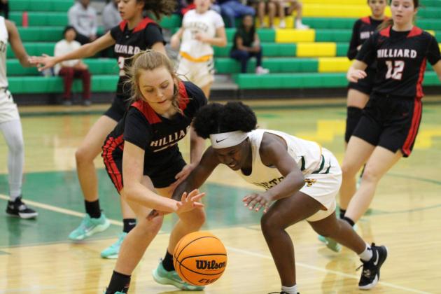 Lady Flashes beat host Lady Hornets. Photo by Beth Jones