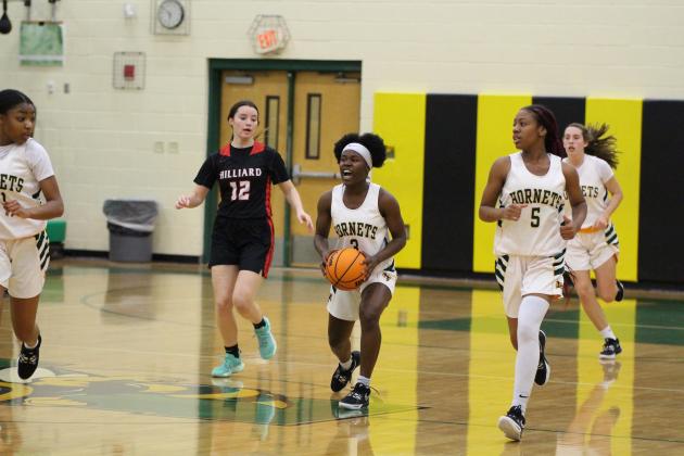 Lady Flashes beat host Lady Hornets. Photo by Beth Jones