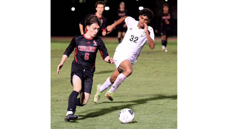 Hornets beat Crusaders to clinch region championship. Photo by Beth Jones/News-Leader