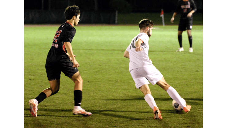 Hornets beat Crusaders to clinch region championship. Photo by Beth Jones/News-Leader