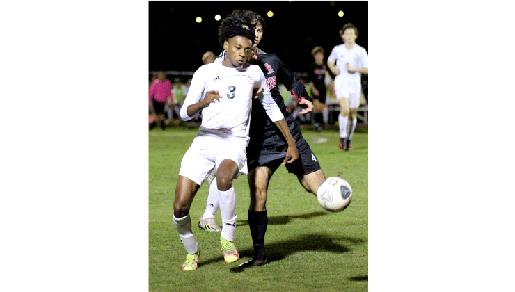 Hornets beat Crusaders to clinch region championship. Photo by Beth Jones/News-Leader