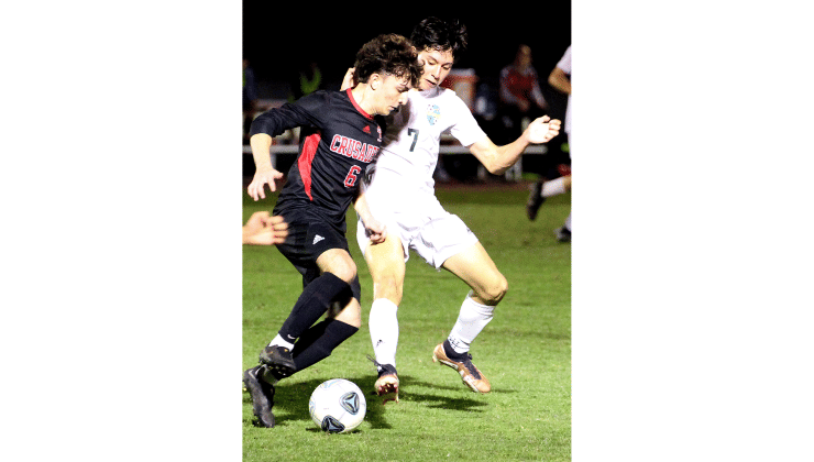 Hornets beat Crusaders to clinch region championship. Photo by Beth Jones/News-Leader