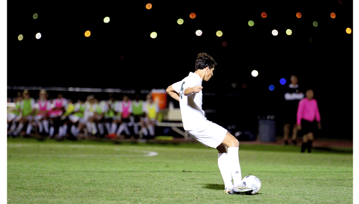 Hornets beat Crusaders to clinch region championship. Photo by Beth Jones/News-Leader