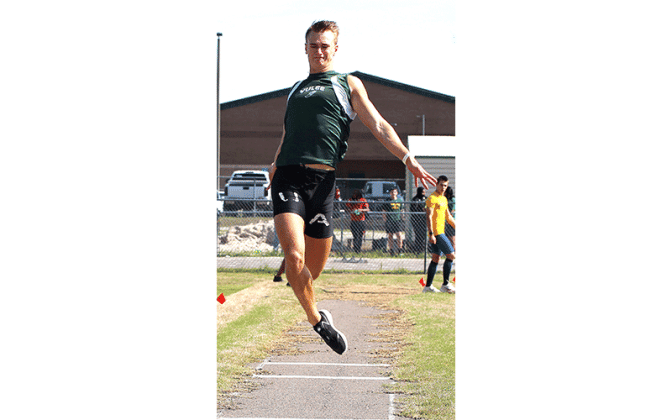 Hornets host Pirates in first track meet of season. Photo by Beth Jones