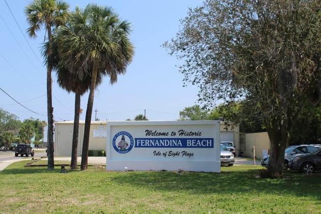 Fernandina Beach welcomes new gateway sign. Photo by Julia Roberts/News-Leader