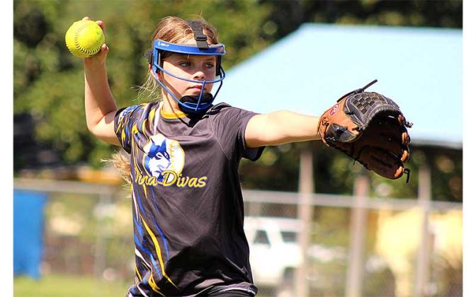 Elm Street little league holds softball camp. Photo by Beth Jones/News-Leader