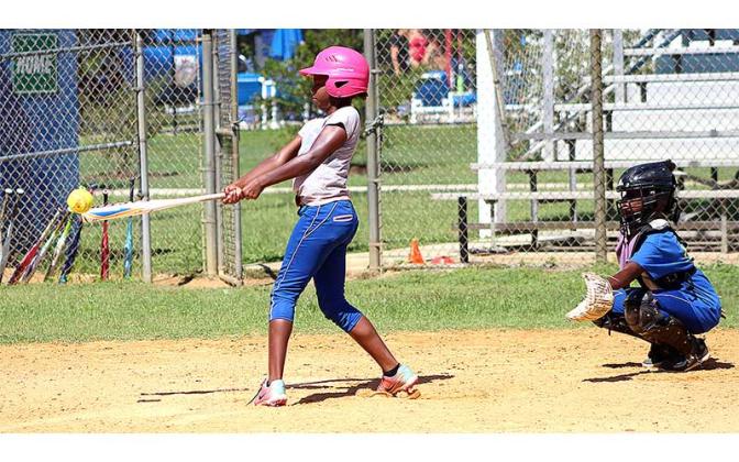 Elm Street little league holds softball camp. Photo by Beth Jones/News-Leader