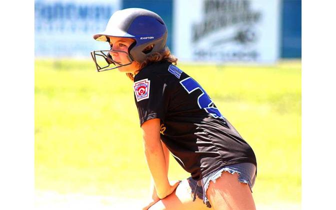 Elm Street little league holds softball camp. Photo by Beth Jones/News-Leader