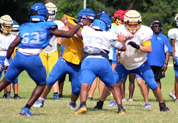 Saturday morning scrimmage for Pirates. Photo by Beth Jones/News-Leader