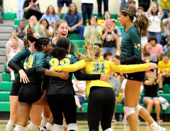 The Yulee High School volleyball team beat Fernandina Beach 3-0 in the District 3-4A championship game Thursday in Yulee. Photo by Beth Jones/News-Leader