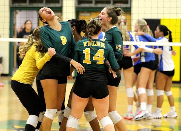 The Yulee High School volleyball team beat Fernandina Beach 3-0 in the District 3-4A championship game Thursday in Yulee. Photo by Beth Jones/News-Leader