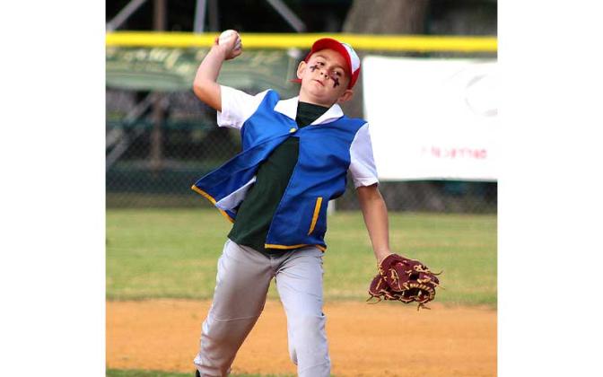 Babe Ruth fall league games. Photo by Beth Jones/News-Leader