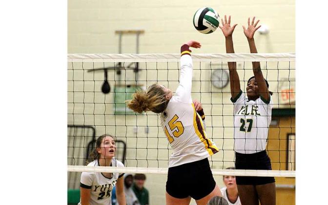 Fernandina Beach beat Paxon and Yulee defeated West Nassau in Tuesday’s semifinal round of the district tournament at Yulee. Photo by Beth Jones/News-Leader