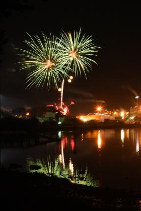 The Shrimp Drop wrapped up with a fireworks display to ring in the new year. Photo by Pam Bell Photography