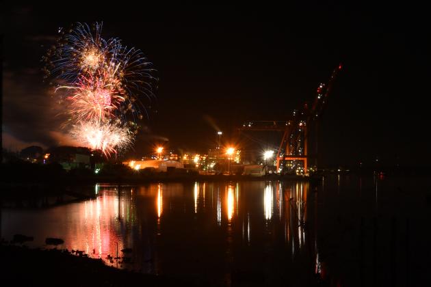 The Shrimp Drop wrapped up with a fireworks display to ring in the new year. Photo by Pam Bell Photography