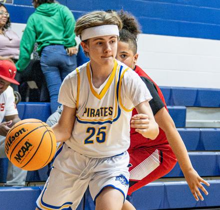 Middle school junior varsity boys hoops tourney held. Photos by Penny Glackin/News-Leader