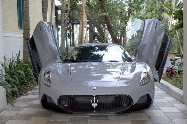 This is what a supercar looks like. Photo courtesy of AutoEditor