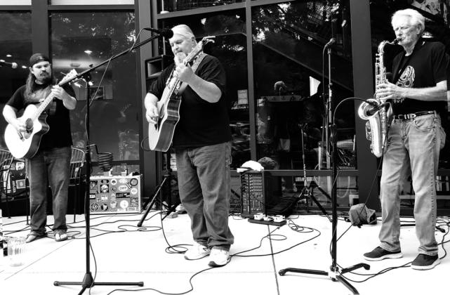 Chet Poslusny of Acoustic Waves plays acoustic renditions of your favorite songs. Submitted