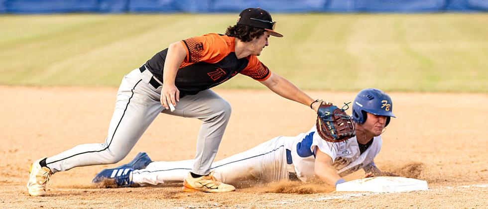 Pirates host Toros in home finale. Photo by Penny Glackin/Special
