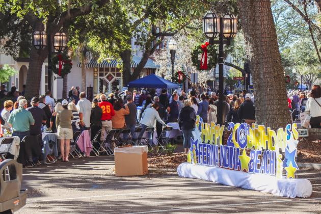 Dining Down Centre was jam-packed Wednesday with guests who sat down together at the longest table ever on Centre Street. Photo by Ashley Chandler/News-Leader