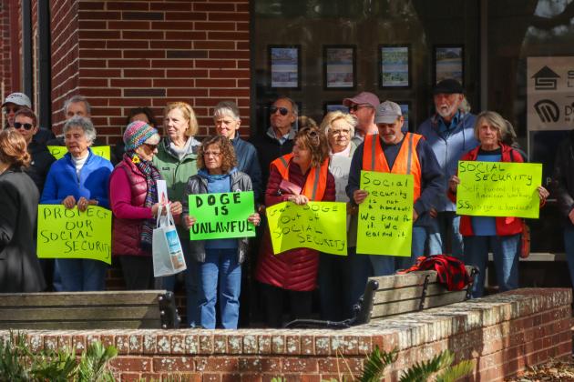 Protesters were Downtown on Thursday to voice their opinion on DOGE, Social Security and Elon Musk to Congressman Aaron Bean and his staff. Photos by Ashley Chandler/News-Leader