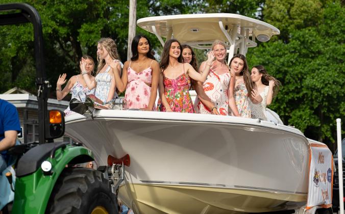 2025 Shrimp Fest Parade. Photo by Penny Glackin/Special to the News-Leader