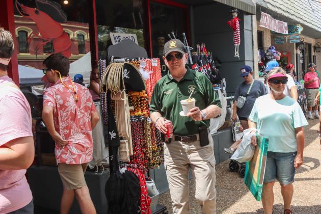Sheriff Bill Leeper enjoys the festivities Saturday morning downtown. Photo by Ashley Chandler/News-Leader